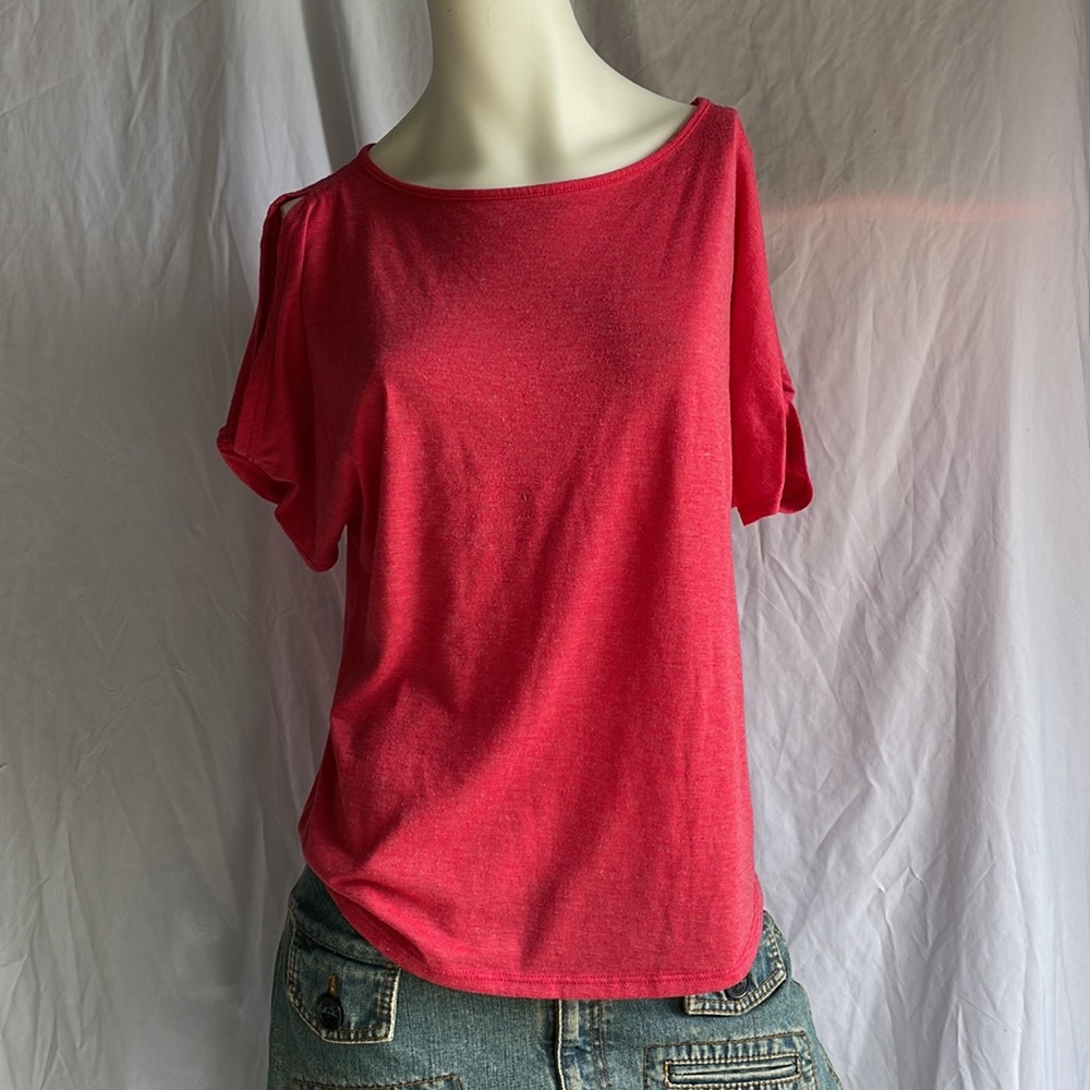 Colette Cold Shoulder top with Cute Twisted sleeves. Size Medium Bundle and Save